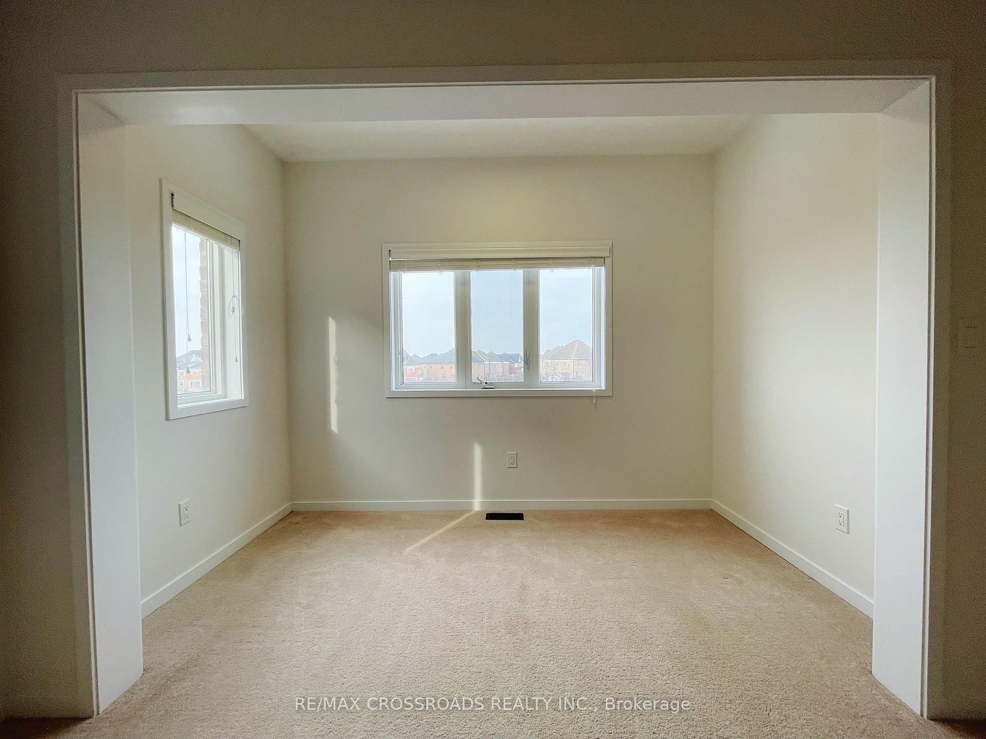 Photo 19 of 80 Elyse Court, Aurora, Bayview Northeast — HOMEH