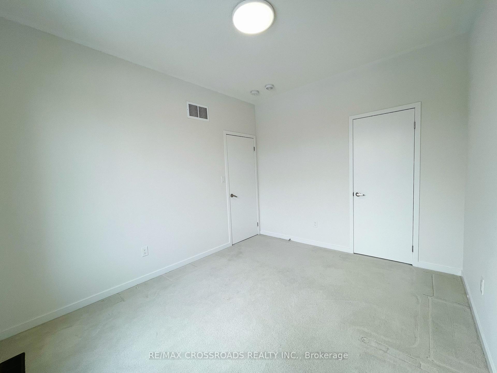 Photo 29 of 80 Elyse Court, Aurora, Bayview Northeast — HOMEH