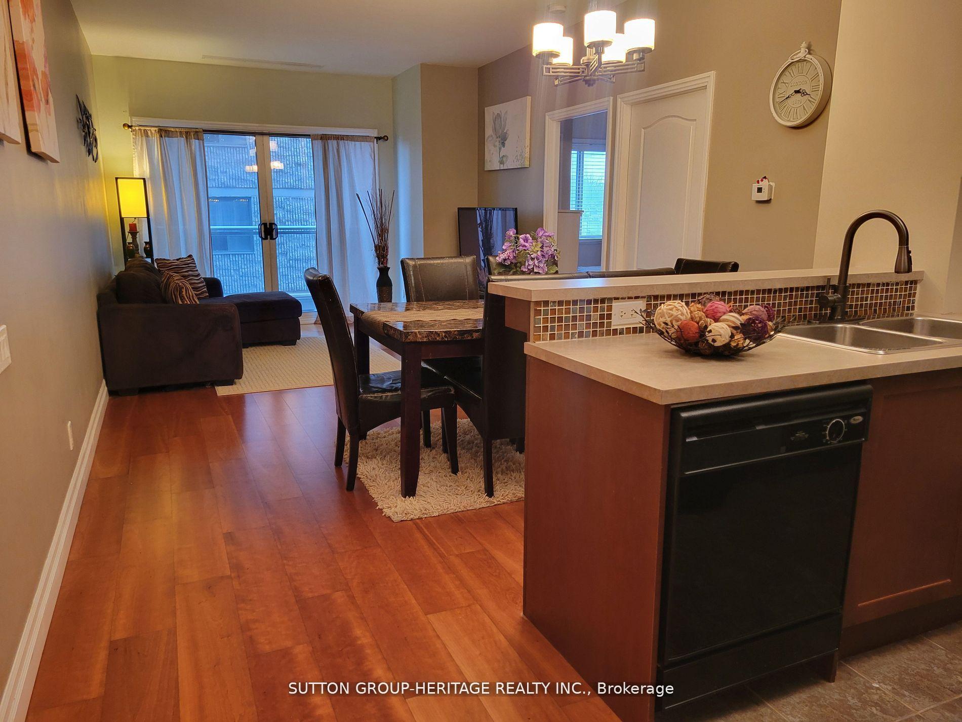 Photo 6 of Unit 402, 44 Bond Street W, Oshawa, O'Neill — HOMEH