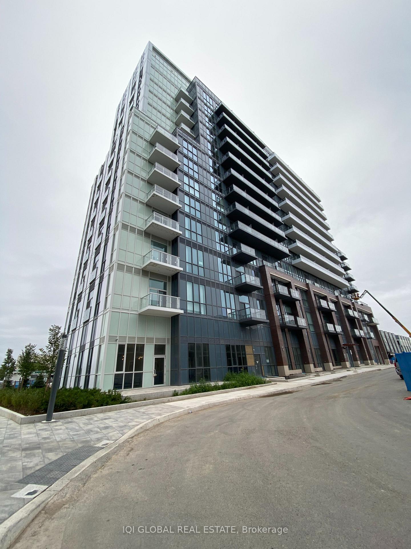Front of Unit 318, 60 Honeycrisp Crescent E