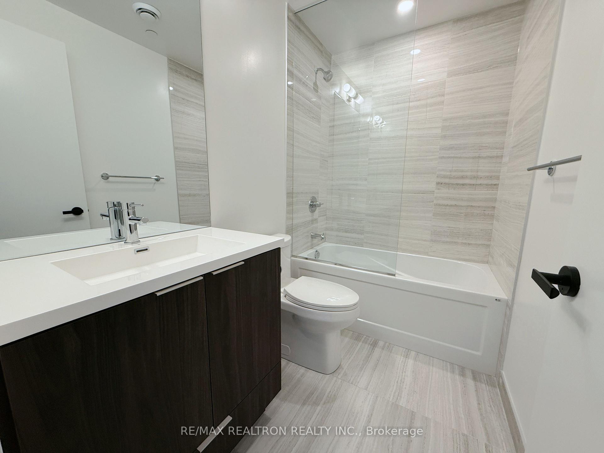 Photo 8 of Unit 3102, 8 Interchange Way, Vaughan, Vaughan Corporate Centre — HOMEH