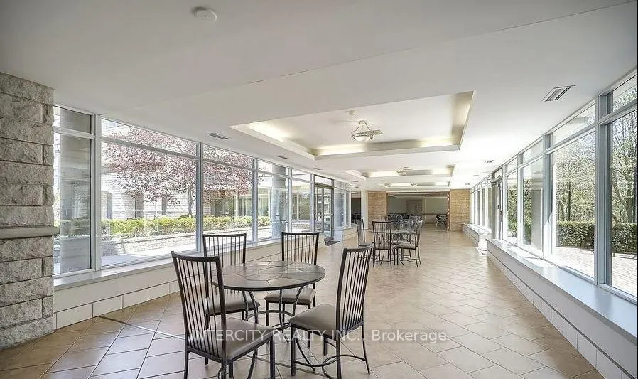 Photo 16 of Unit 115, 2502 Rutherford Road, Vaughan, Maple — HOMEH