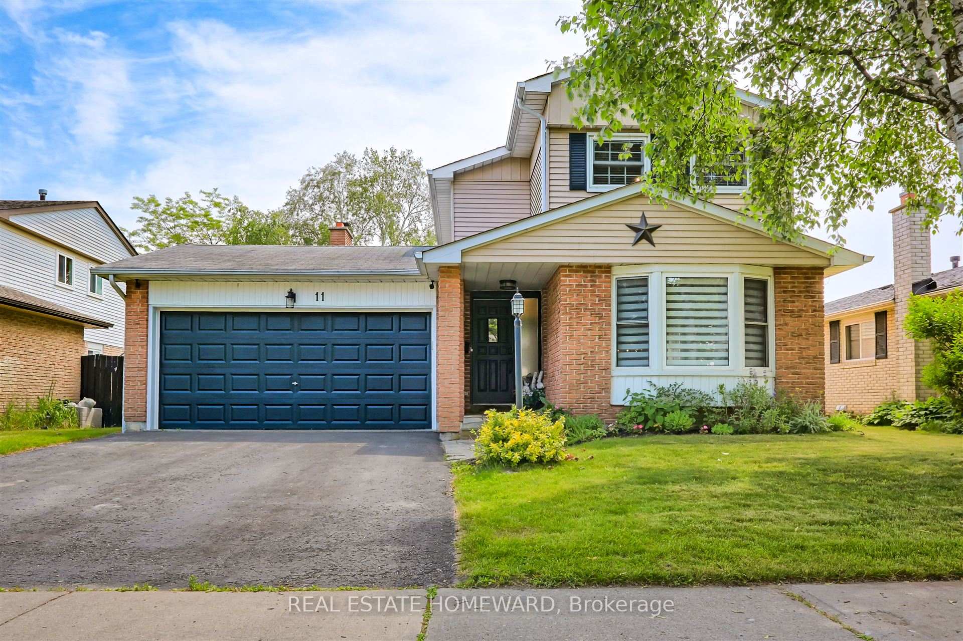 Photo 1 of 11 Slater Crescent, Ajax, South West — HOMEH