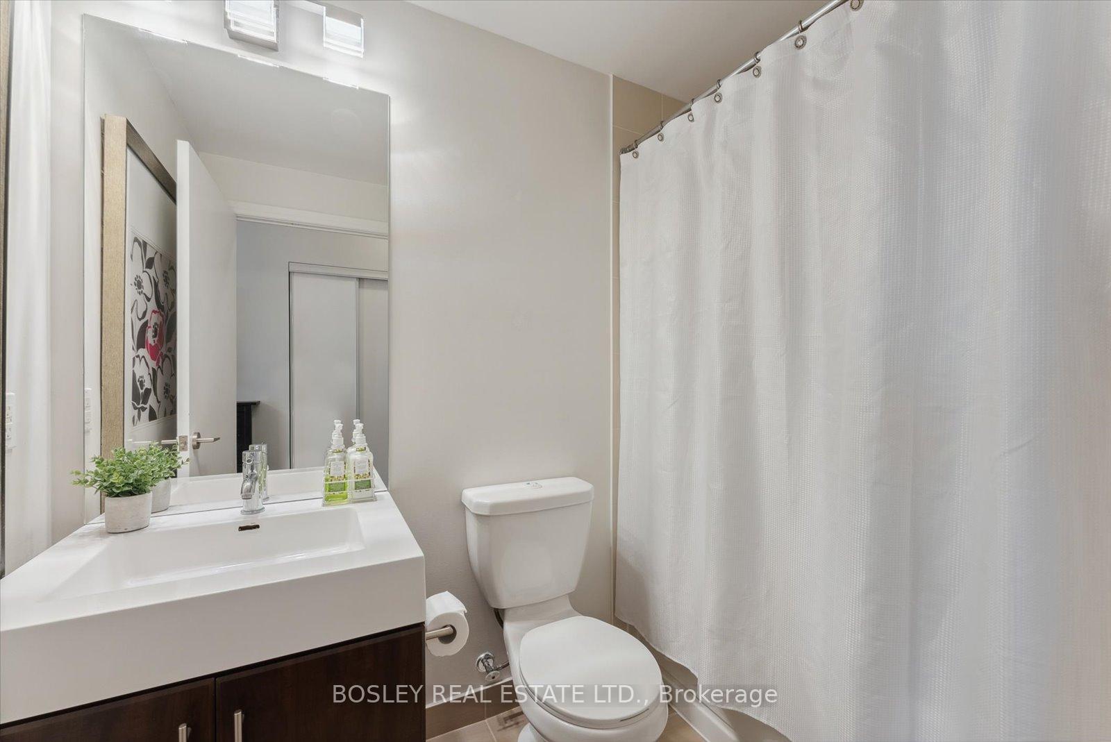 Photo 7 of Unit 1503, 35 Brian Peck Crescent, Toronto, Thorncliffe Park — HOMEH
