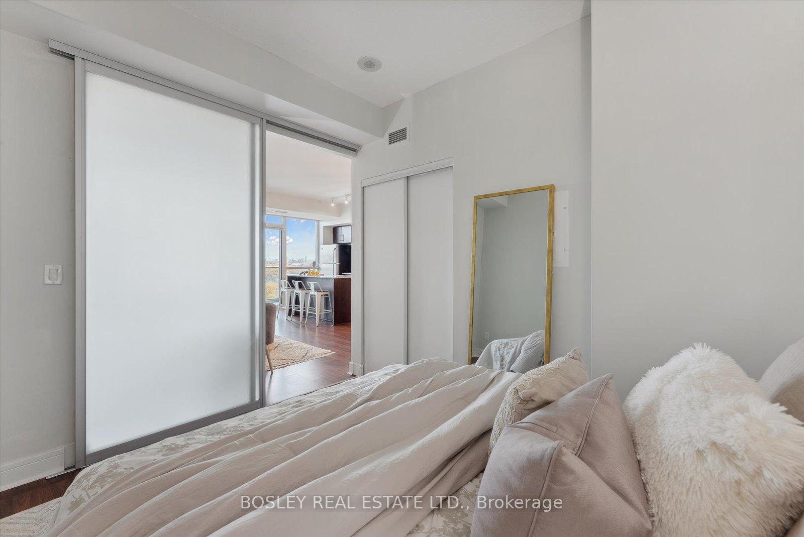 Photo 34 of Unit 1503, 35 Brian Peck Crescent, Toronto, Thorncliffe Park — HOMEH