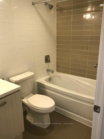 Photo 15 of Unit 2403, 125 Redpath Ave, Toronto, Mount Pleasant West — HOMEH