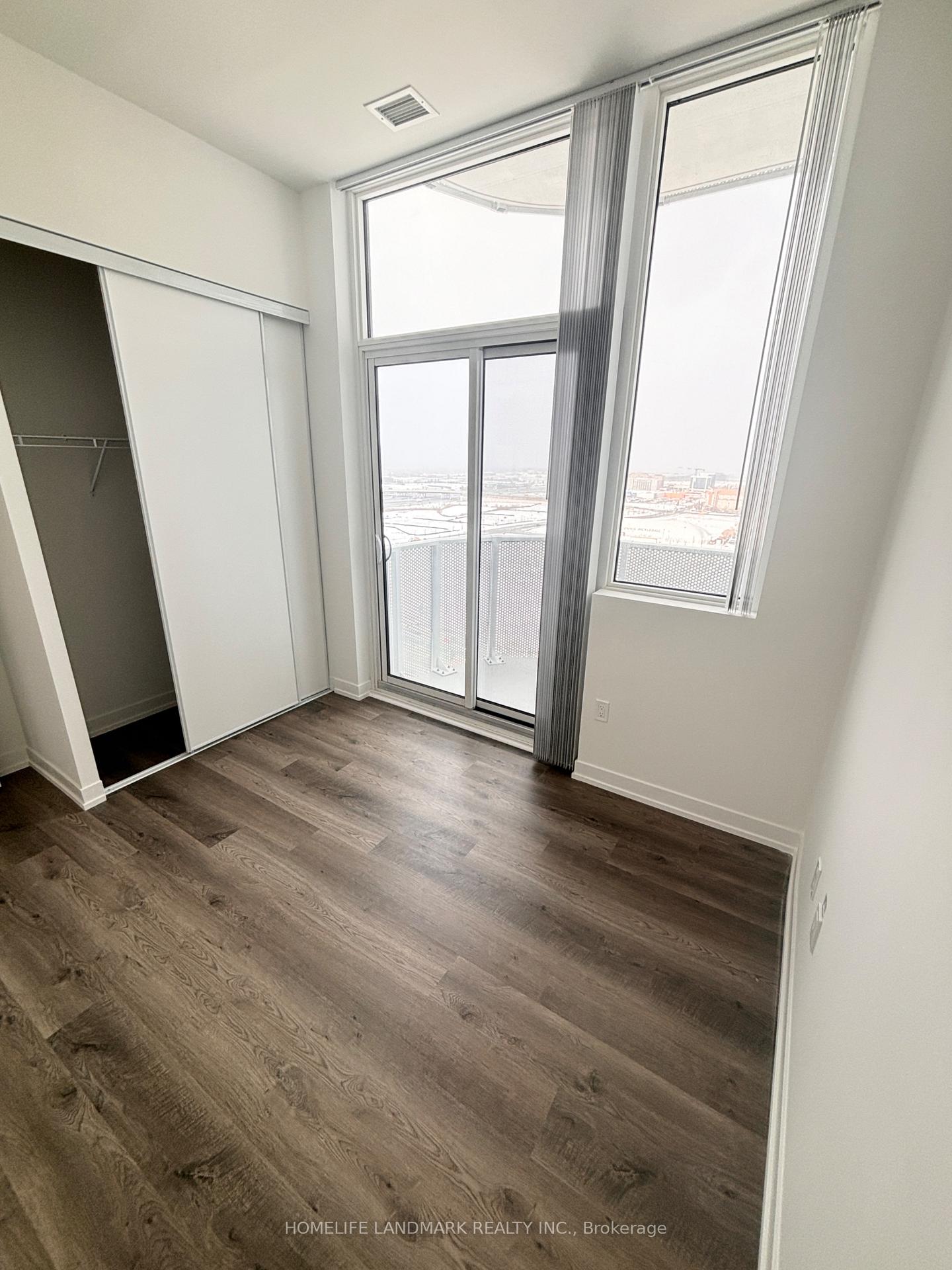 Photo 8 of Unit 2111, 195 Commerce Street, Vaughan, Vaughan Corporate Centre — HOMEH