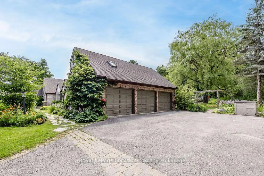 Photo 2 of 7 Purple Hill Lane, Clearview, Creemore — HOMEH