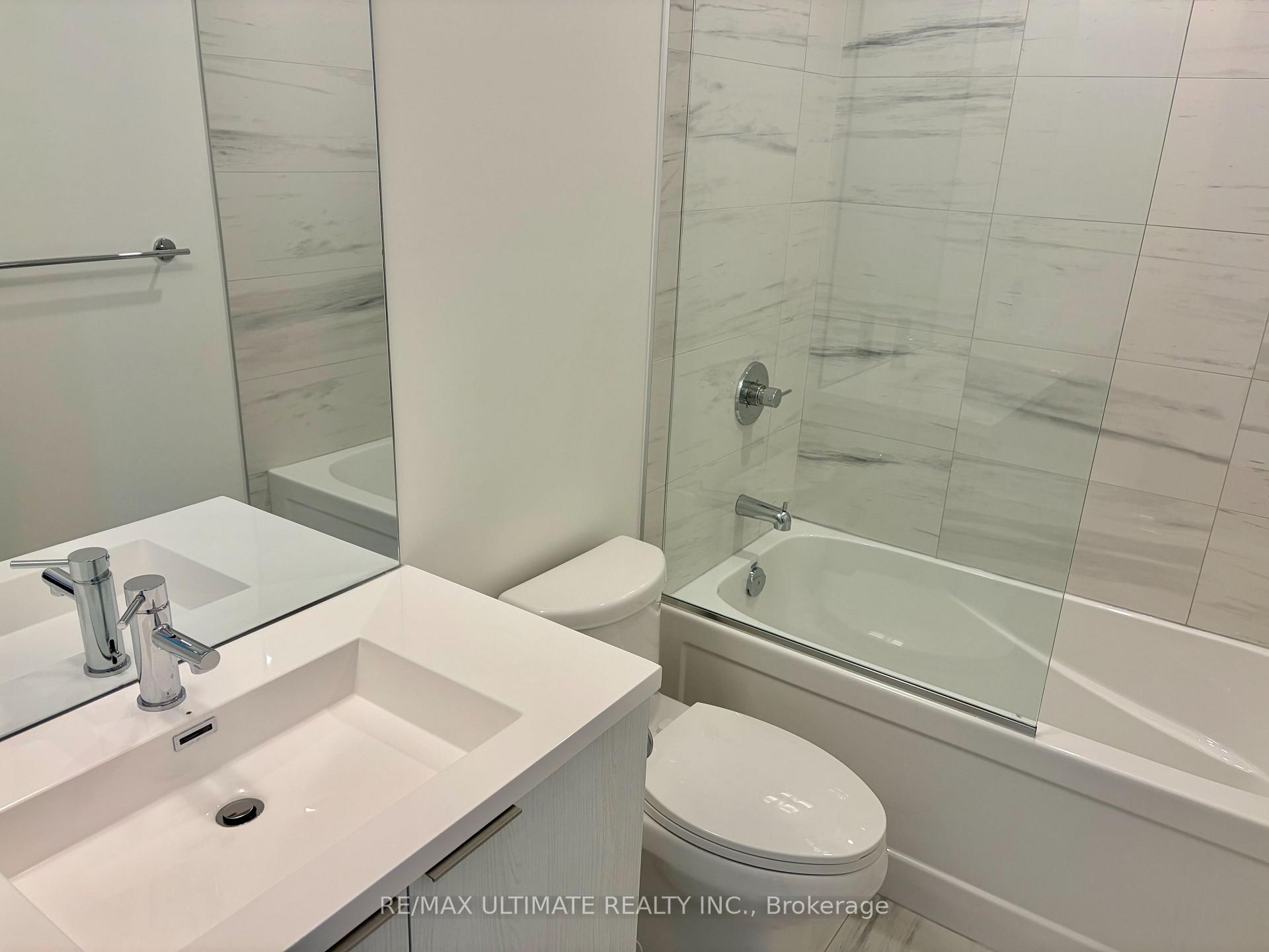 Photo 13 of Unit 702, 8 Interchange Way, Vaughan, Vaughan Corporate Centre — HOMEH