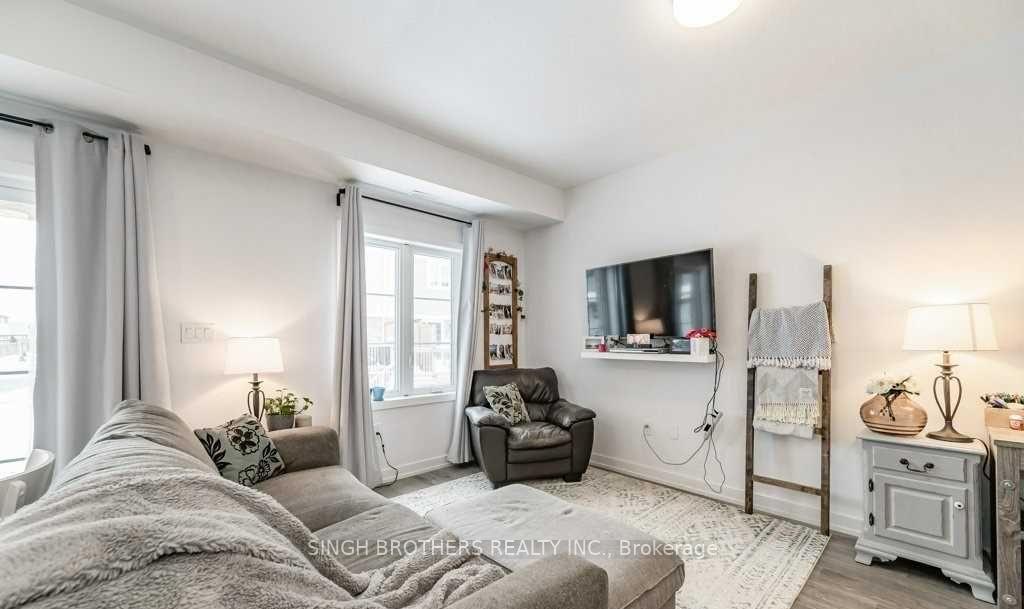 Photo 4 of Unit 65, 205 West Oak Trail, Kitchener, Rosenburg — HOMEH