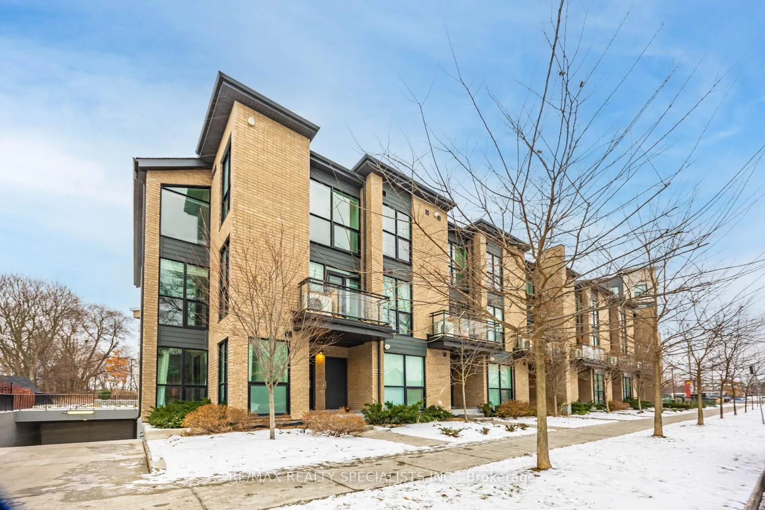 Front of Unit B, 13 Falaise Road