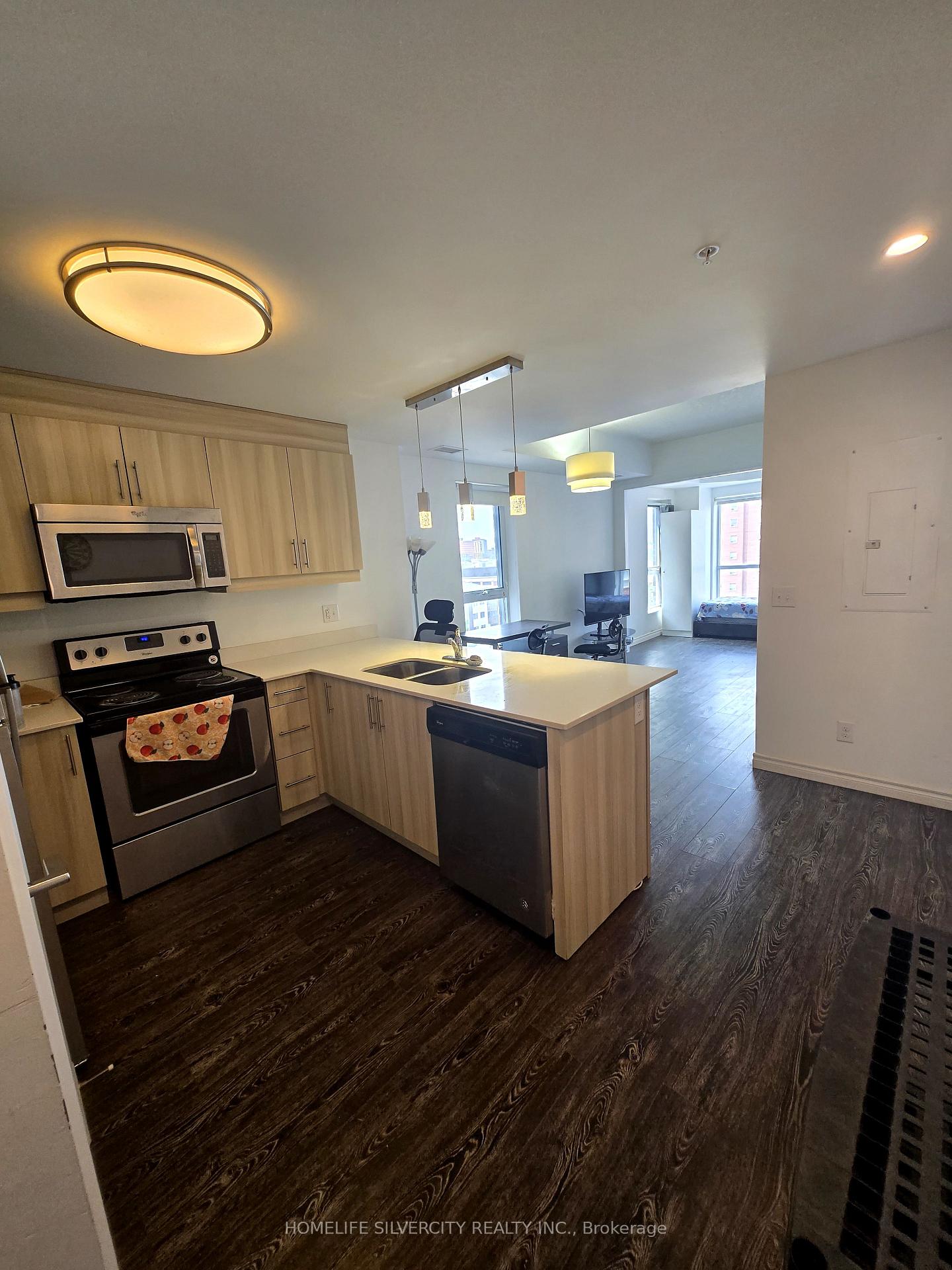 Front of Unit 905-Tower 1, 158 King Street
