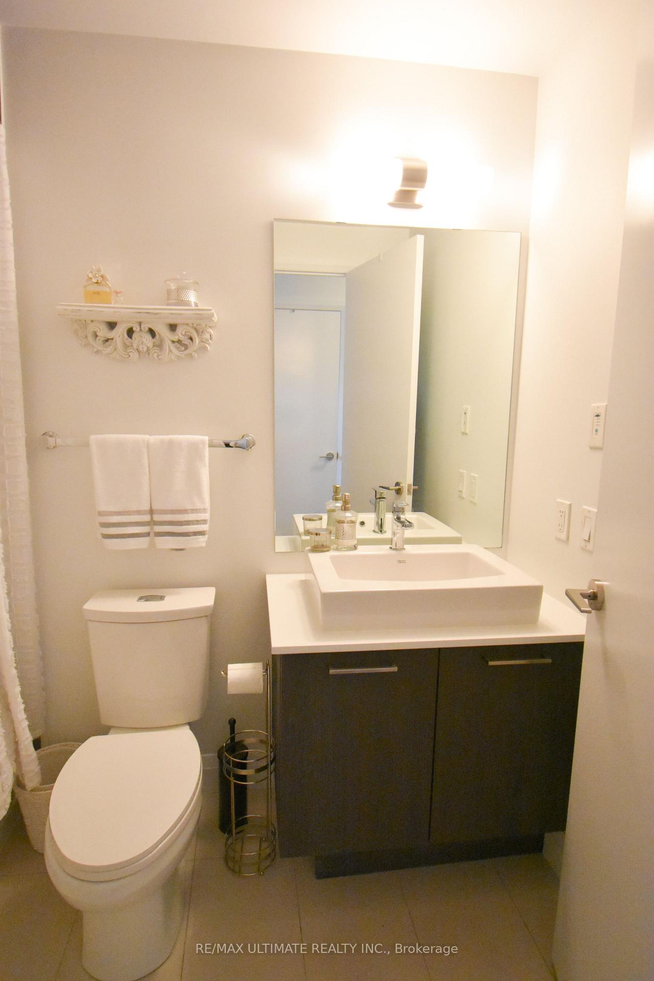 Photo 12 of Unit 309, 4800 Highway 7, Vaughan, East Woodbridge — HOMEH
