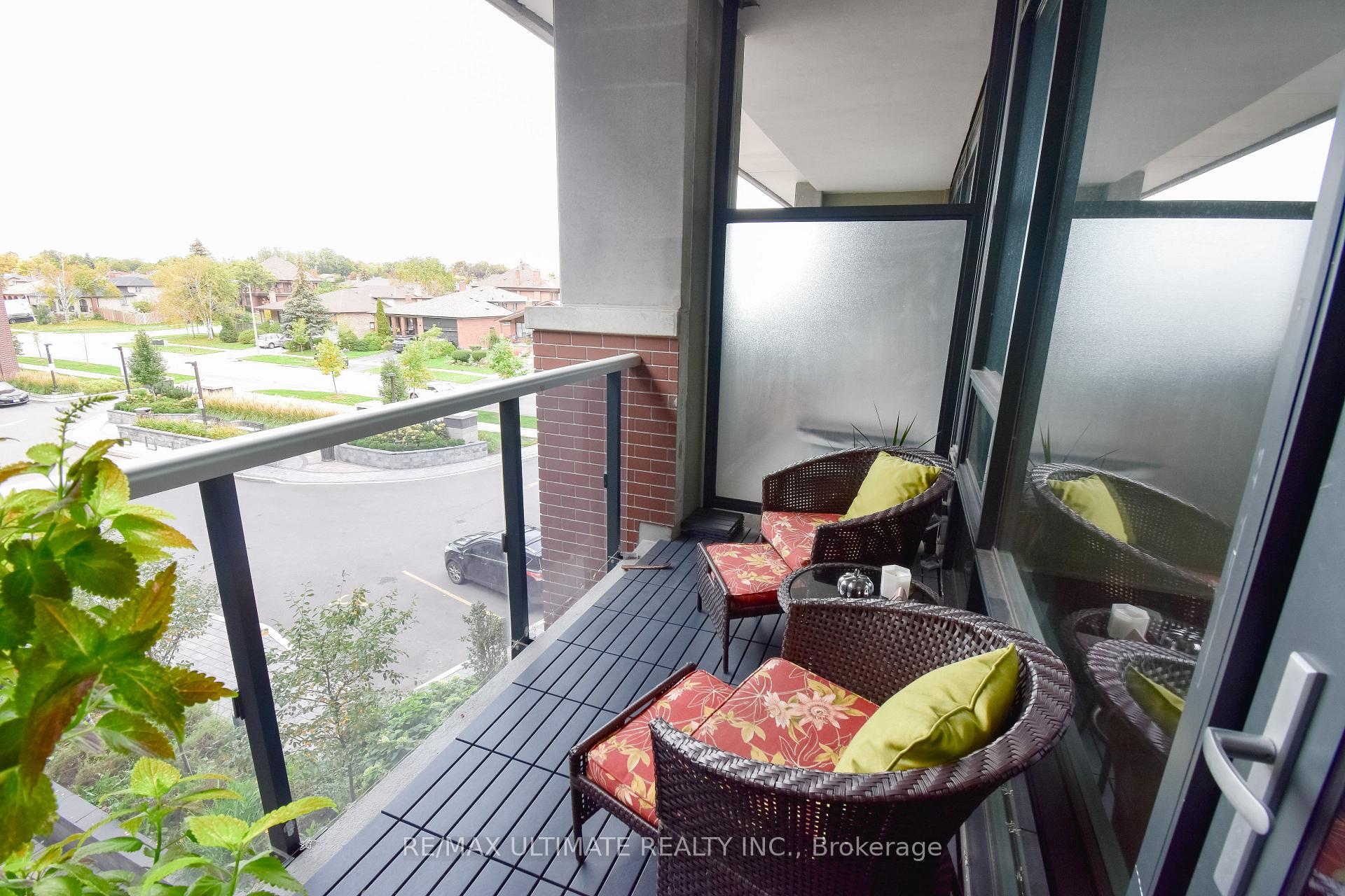 Photo 15 of Unit 309, 4800 Highway 7, Vaughan, East Woodbridge — HOMEH