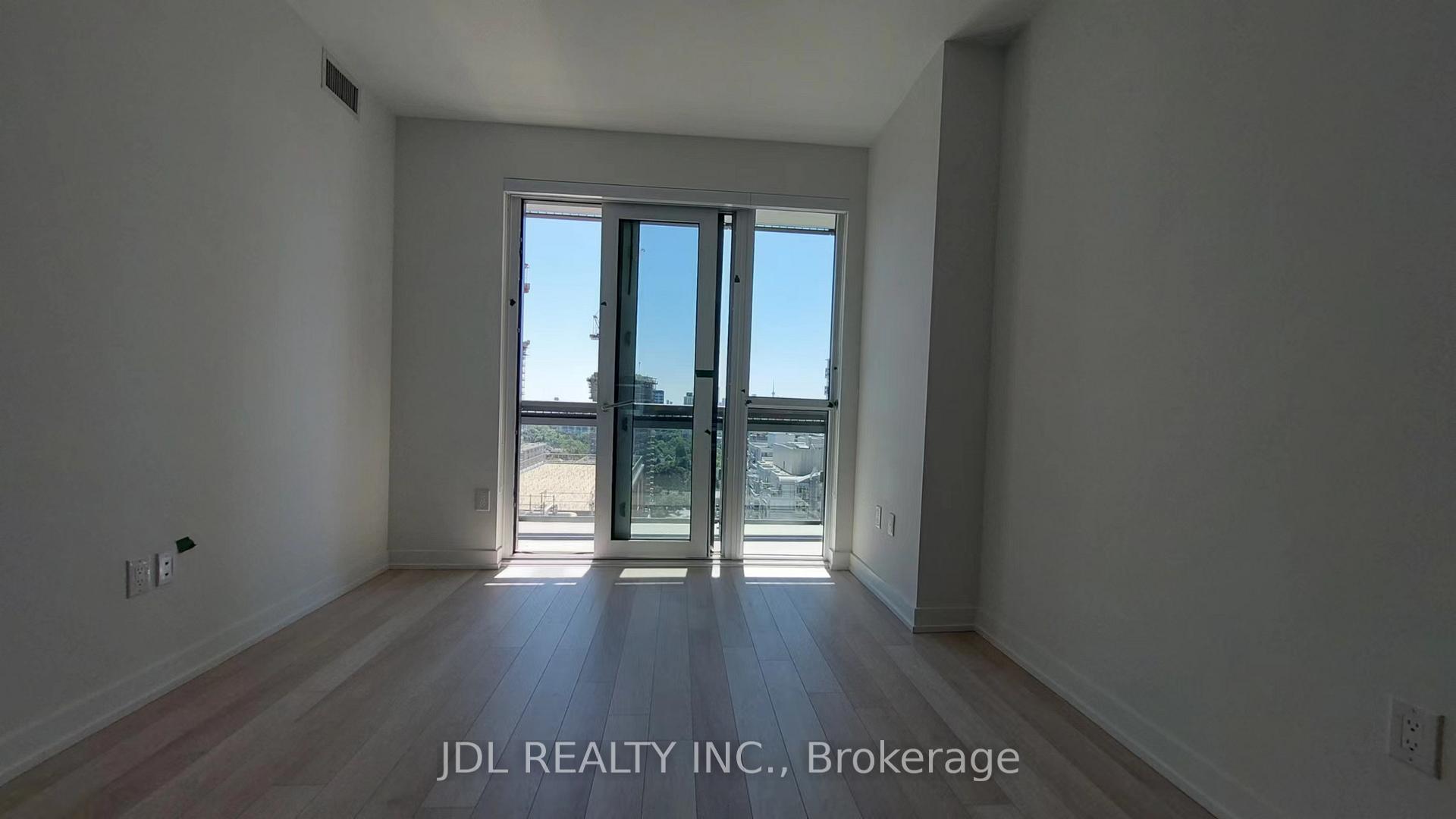 Photo 4 of Unit 1604, 39 Roehampton Avenue, Toronto, Mount Pleasant West — HOMEH