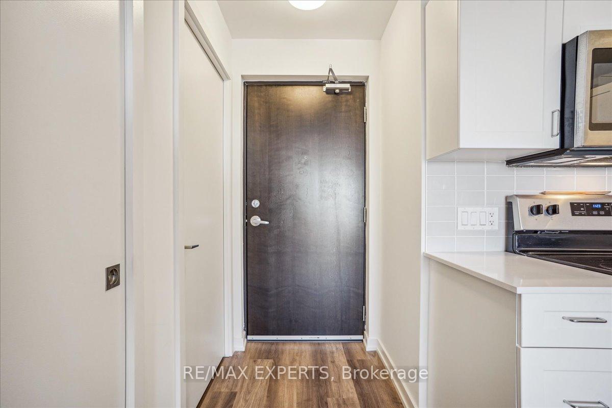 Photo 7 of Unit 419, 430 Essa Road, Barrie, Holly — HOMEH
