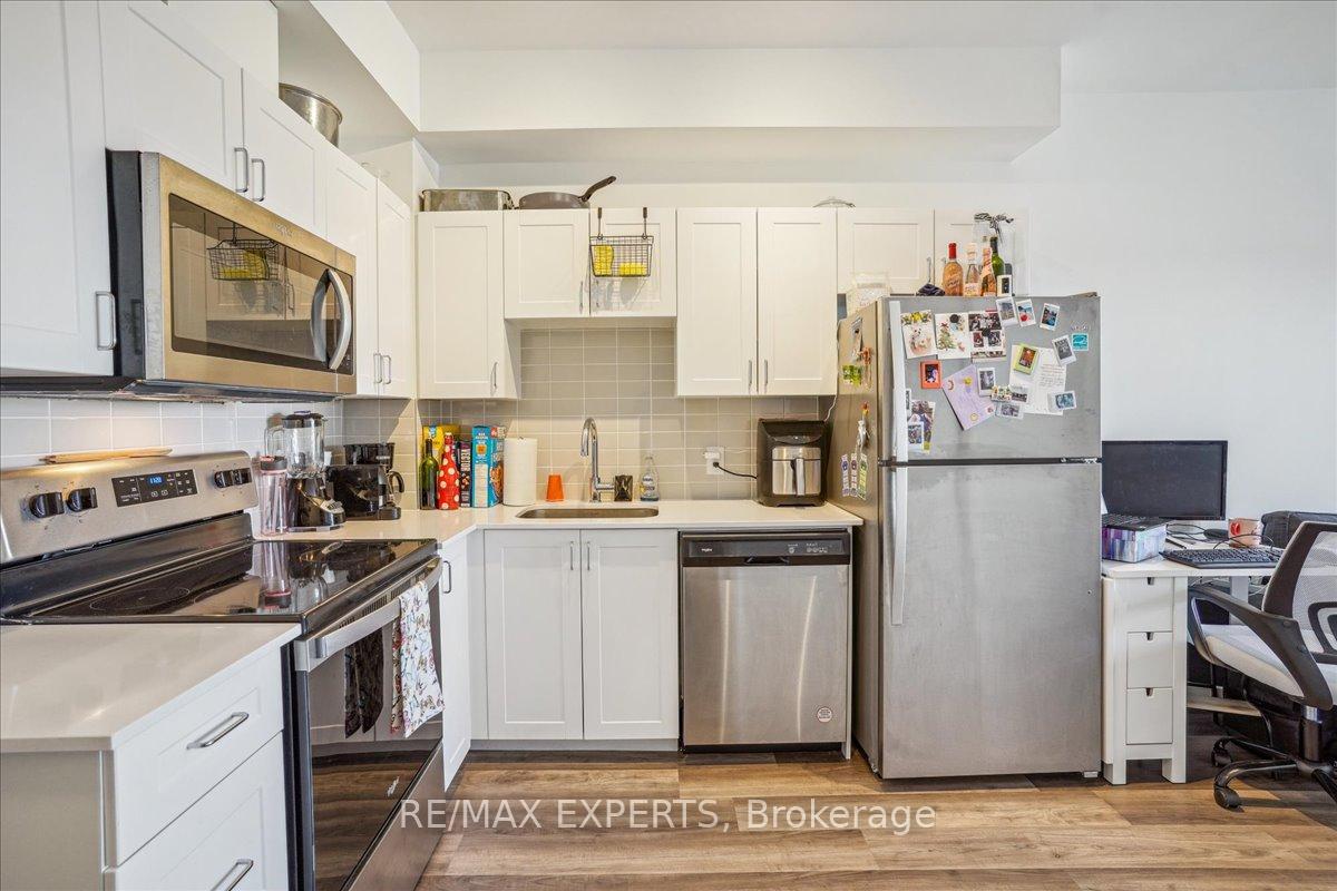 Photo 11 of Unit 419, 430 Essa Road, Barrie, Holly — HOMEH
