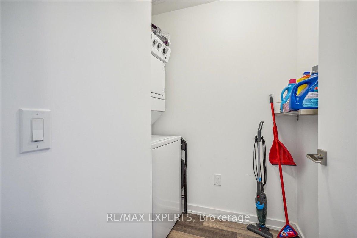 Photo 12 of Unit 419, 430 Essa Road, Barrie, Holly — HOMEH