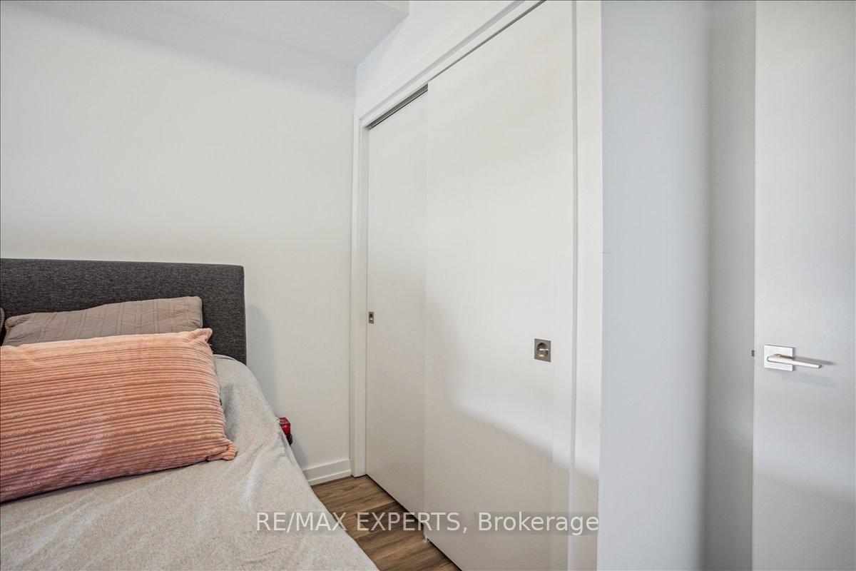 Photo 15 of Unit 419, 430 Essa Road, Barrie, Holly — HOMEH