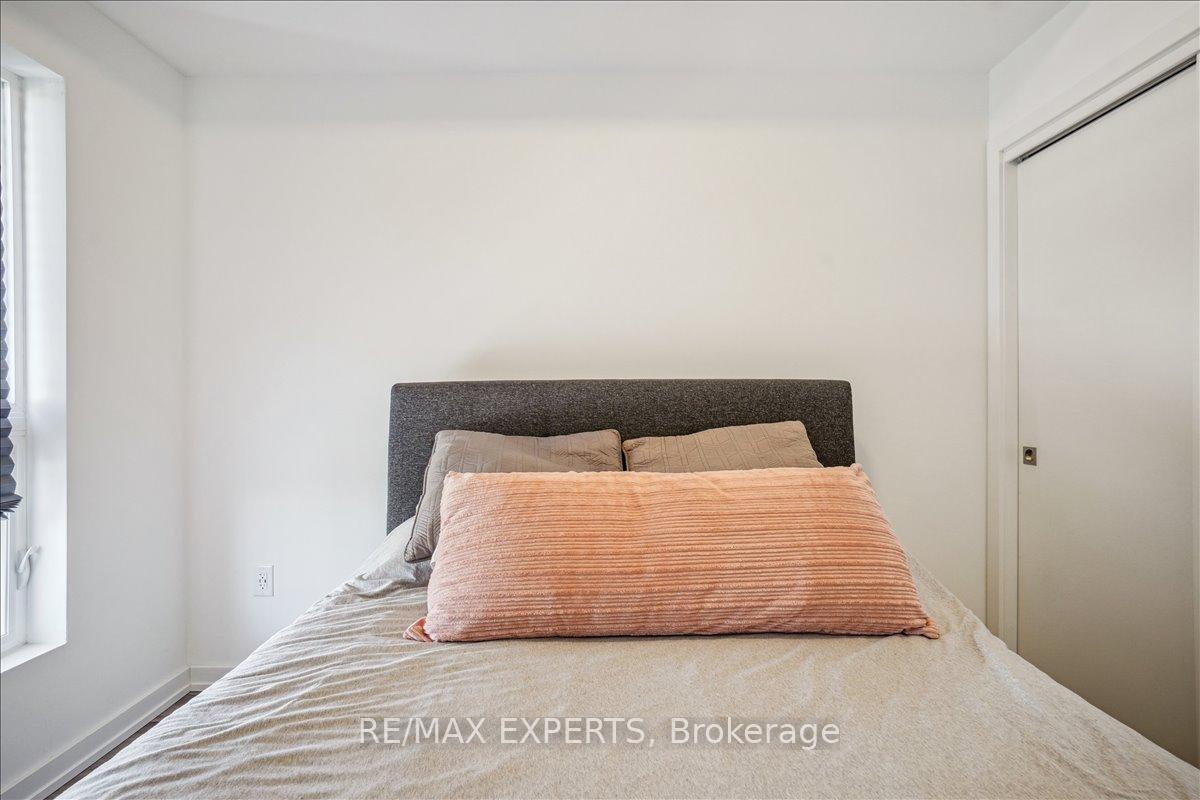 Photo 16 of Unit 419, 430 Essa Road, Barrie, Holly — HOMEH