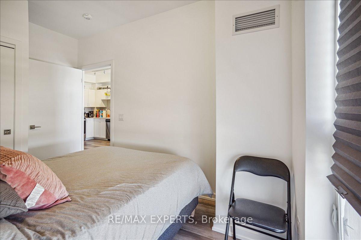 Photo 17 of Unit 419, 430 Essa Road, Barrie, Holly — HOMEH