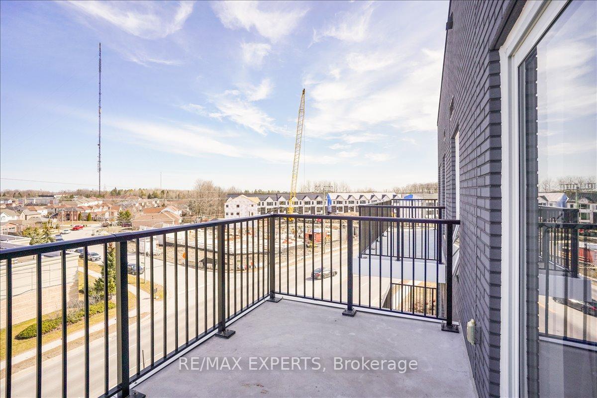 Photo 32 of Unit 419, 430 Essa Road, Barrie, Holly — HOMEH