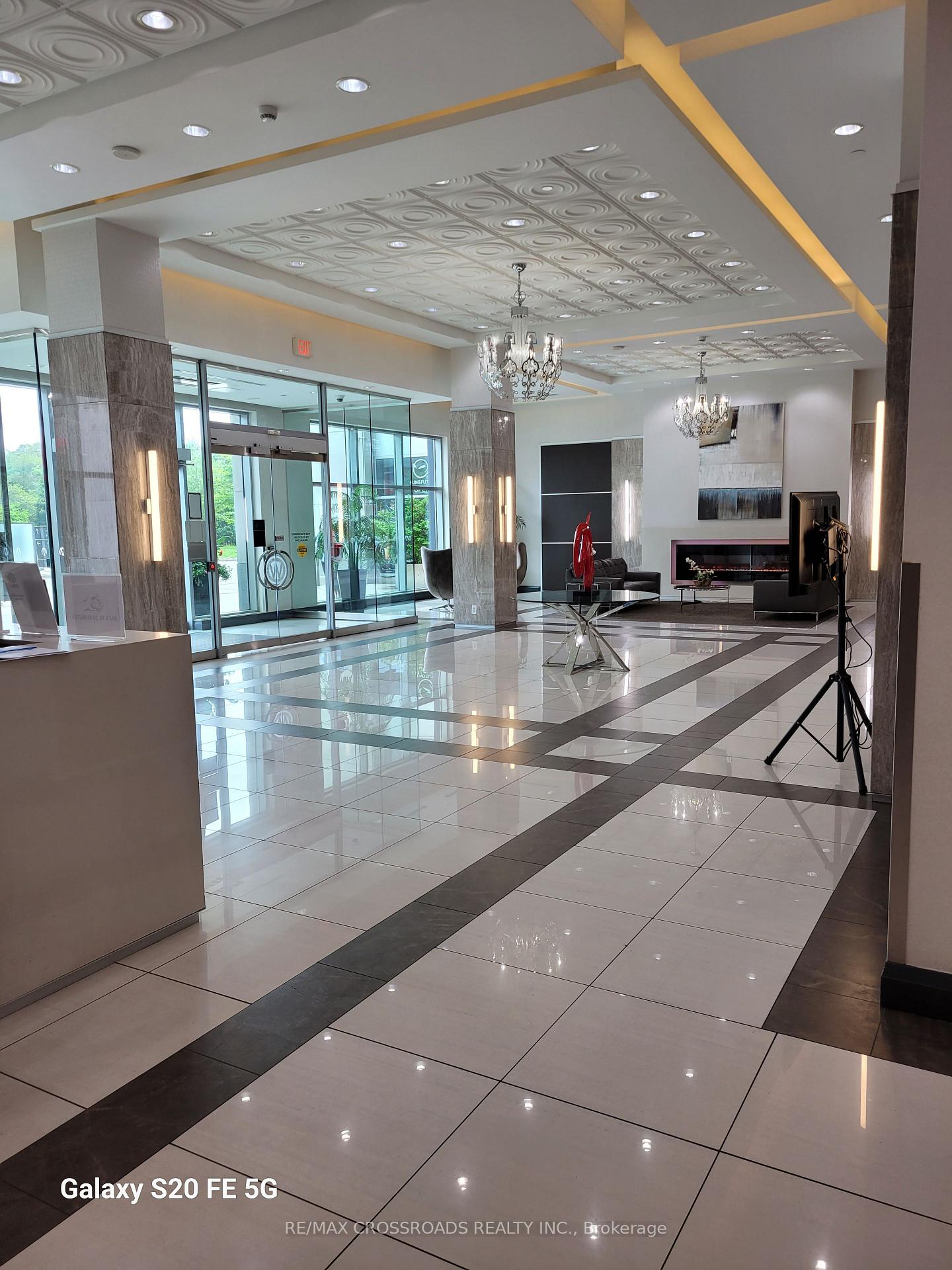 Photo 4 of Unit 710, 7171 Yonge Street, Markham, Thornhill — HOMEH