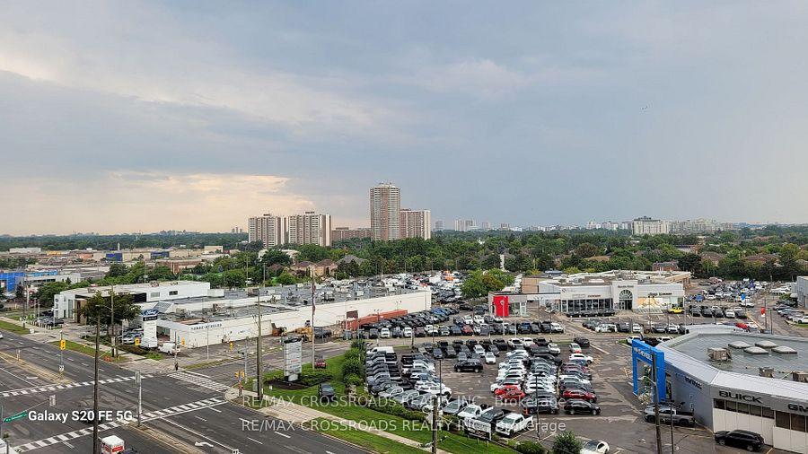 Photo 26 of Unit 710, 7171 Yonge Street, Markham, Thornhill — HOMEH