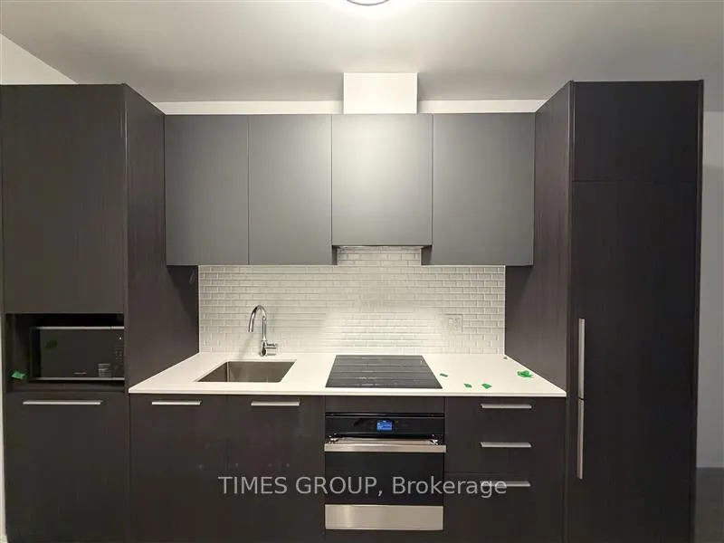 Photo 3 of Unit 1412, 65 Broadway Avenue, Toronto, Mount Pleasant West — HOMEH