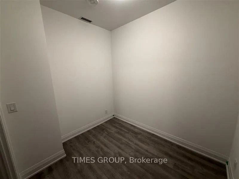 Photo 5 of Unit 1412, 65 Broadway Avenue, Toronto, Mount Pleasant West — HOMEH