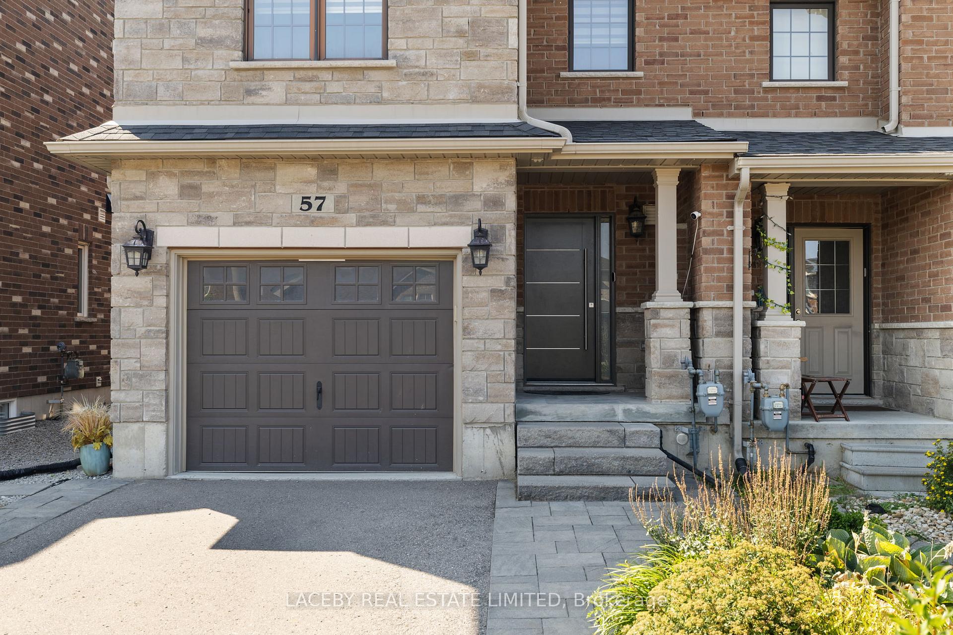 Photo 2 of 57 Nathan Crescent, Barrie, Painswick South — HOMEH