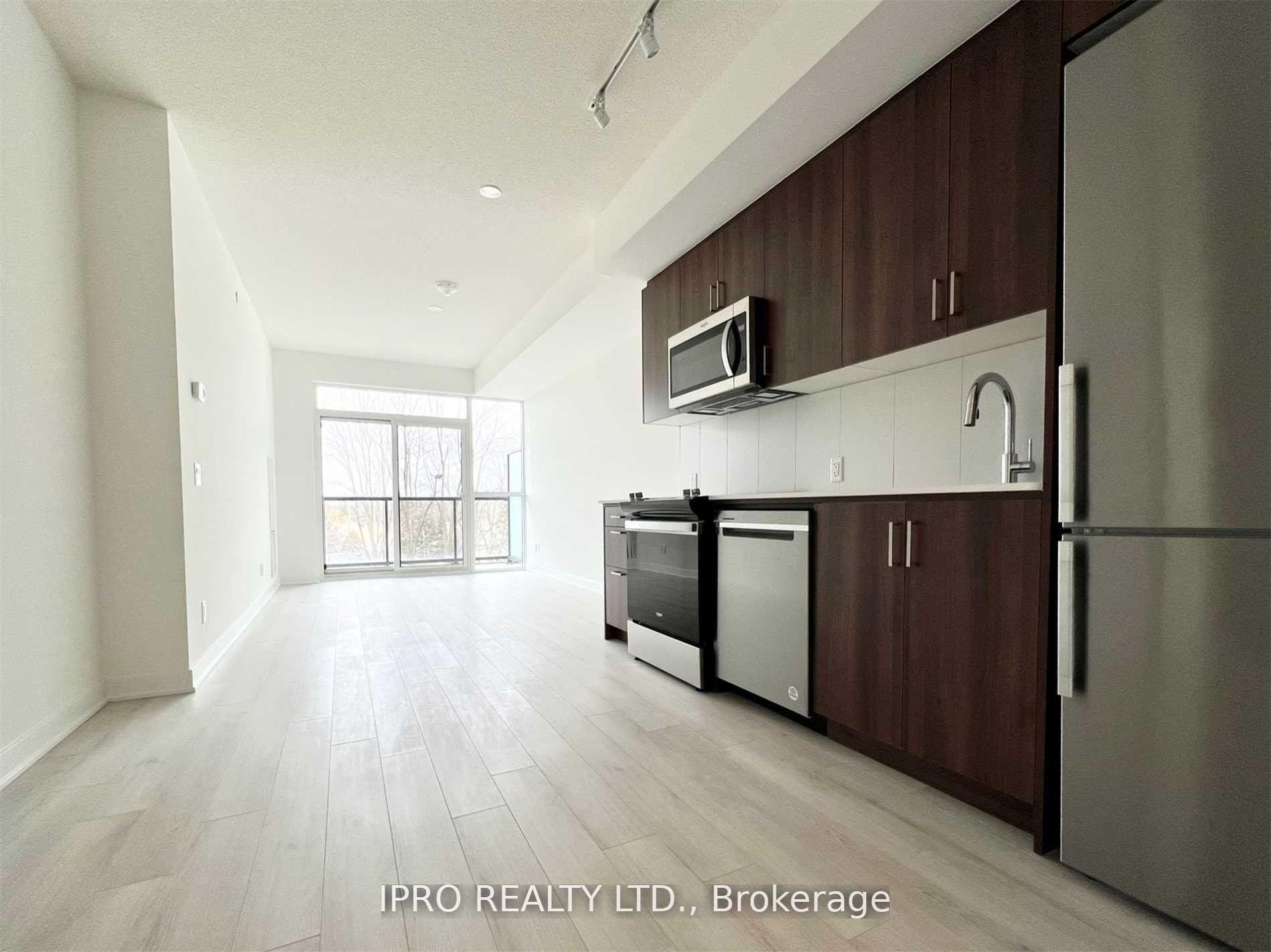 Photo 2 of Unit 330, 681 Yonge Street, Barrie, Painswick South — HOMEH