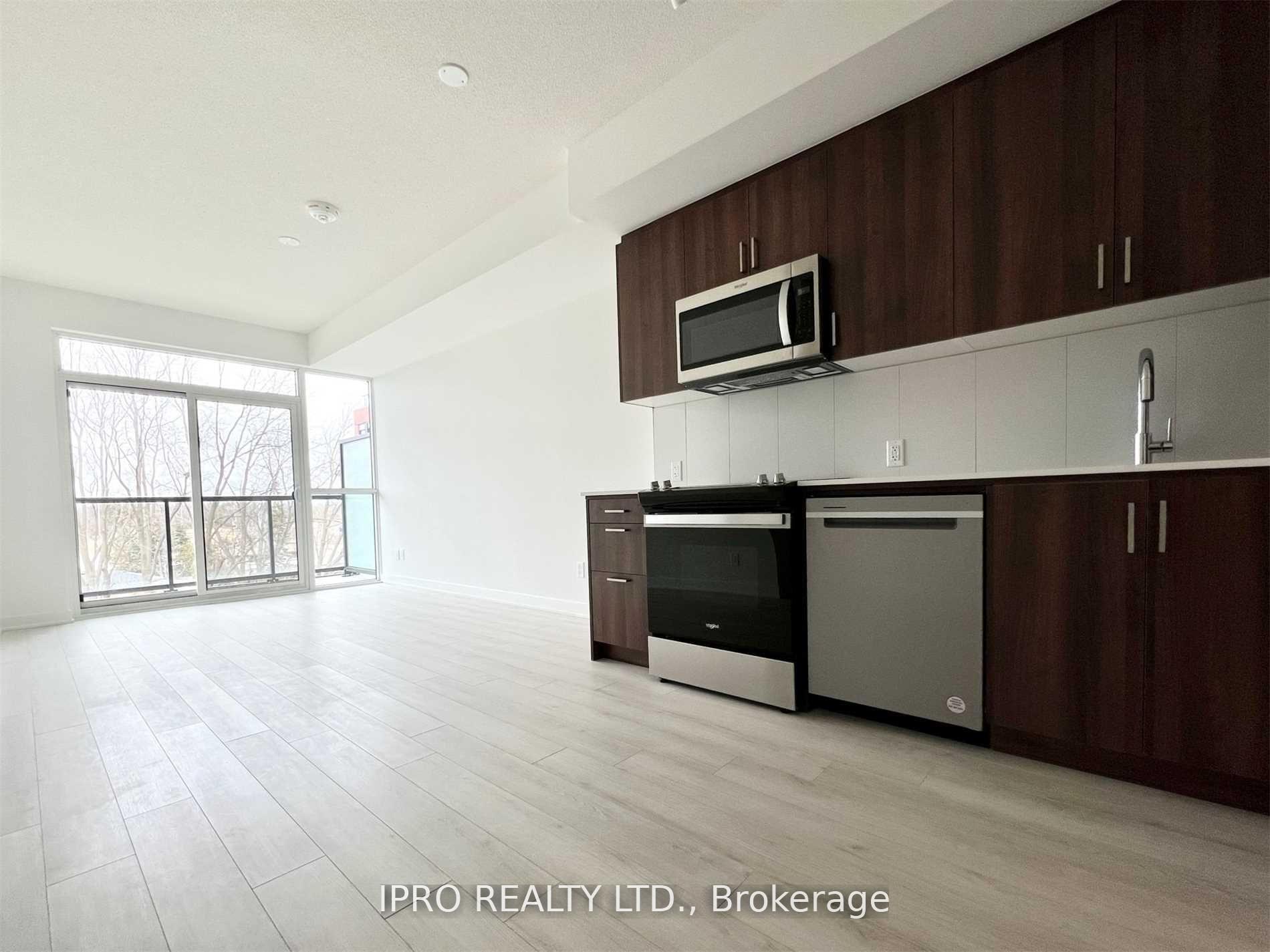 Photo 3 of Unit 330, 681 Yonge Street, Barrie, Painswick South — HOMEH