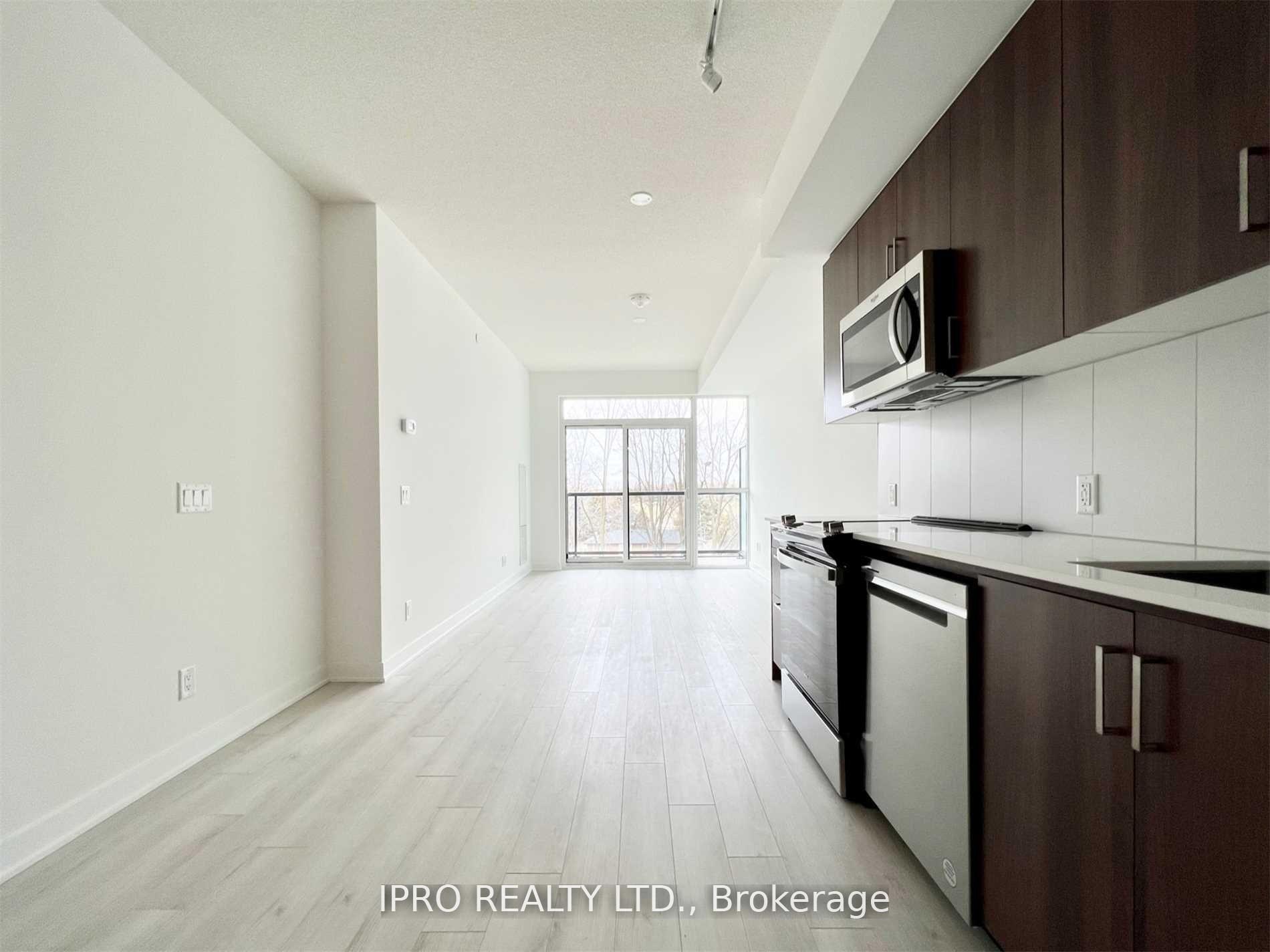 Photo 4 of Unit 330, 681 Yonge Street, Barrie, Painswick South — HOMEH