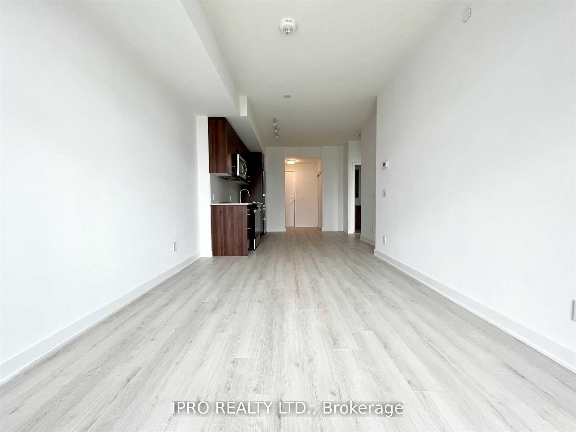 Photo 6 of Unit 330, 681 Yonge Street, Barrie, Painswick South — HOMEH