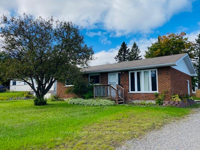 Photo 5 of 35 Cree Road, Cochrane — HOMEH