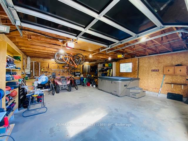 Photo 3 of 35 Cree Road, Cochrane — HOMEH