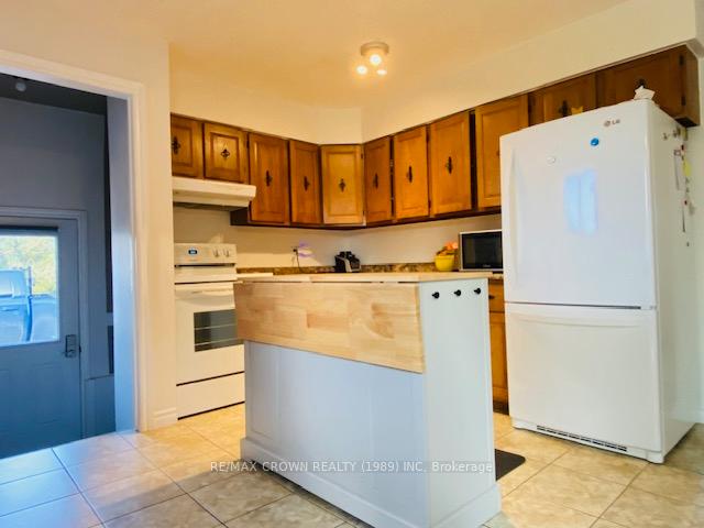 Photo 12 of 35 Cree Road, Cochrane — HOMEH