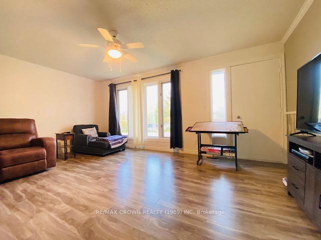 Photo 15 of 35 Cree Road, Cochrane — HOMEH