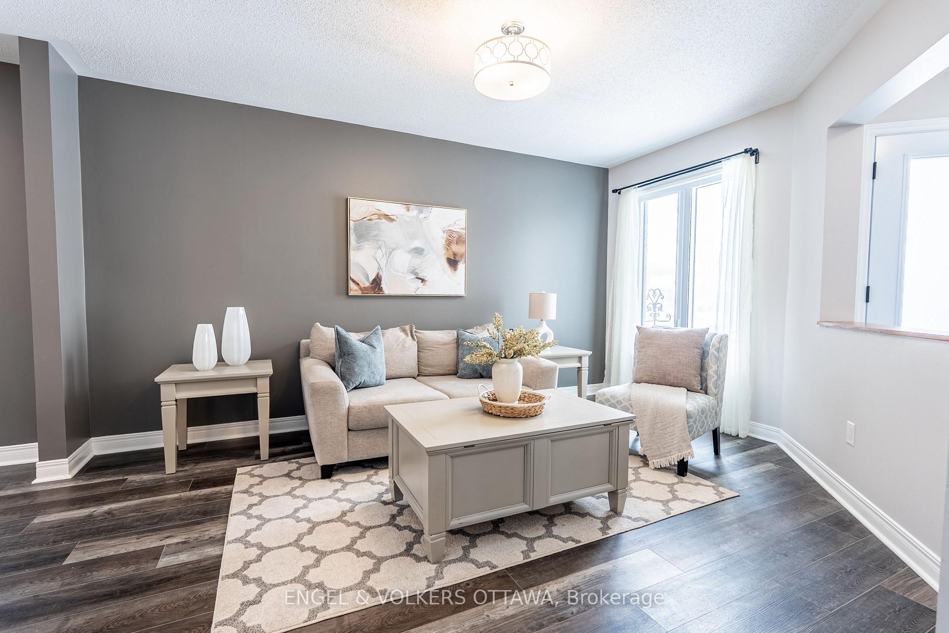 Photo 4 of 18 Avonhurst Avenue, Ottawa, Barrhaven - Longfields — HOMEH