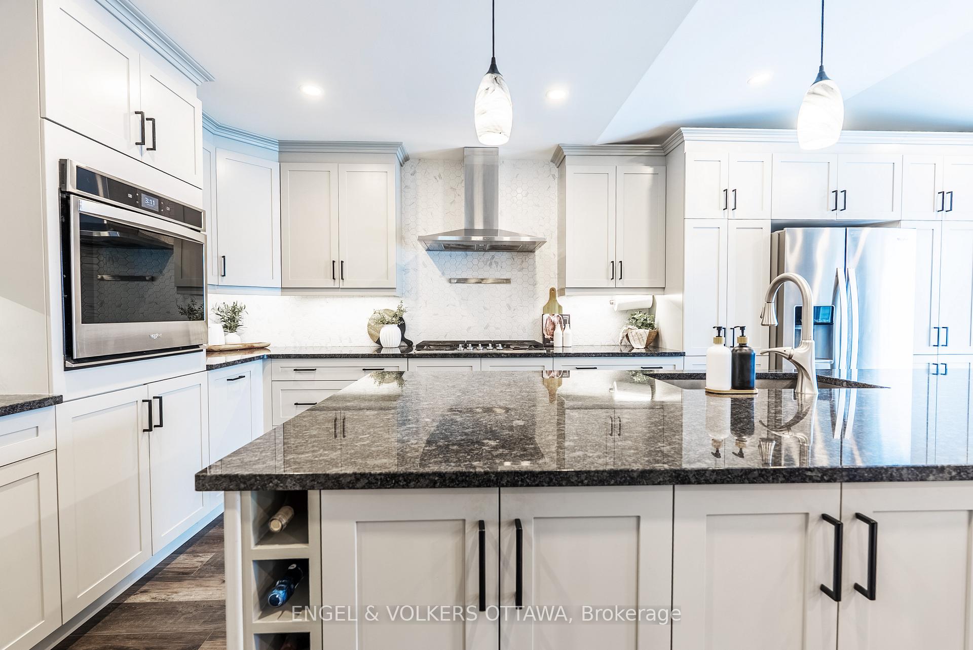 Photo 10 of 18 Avonhurst Avenue, Ottawa, Barrhaven - Longfields — HOMEH