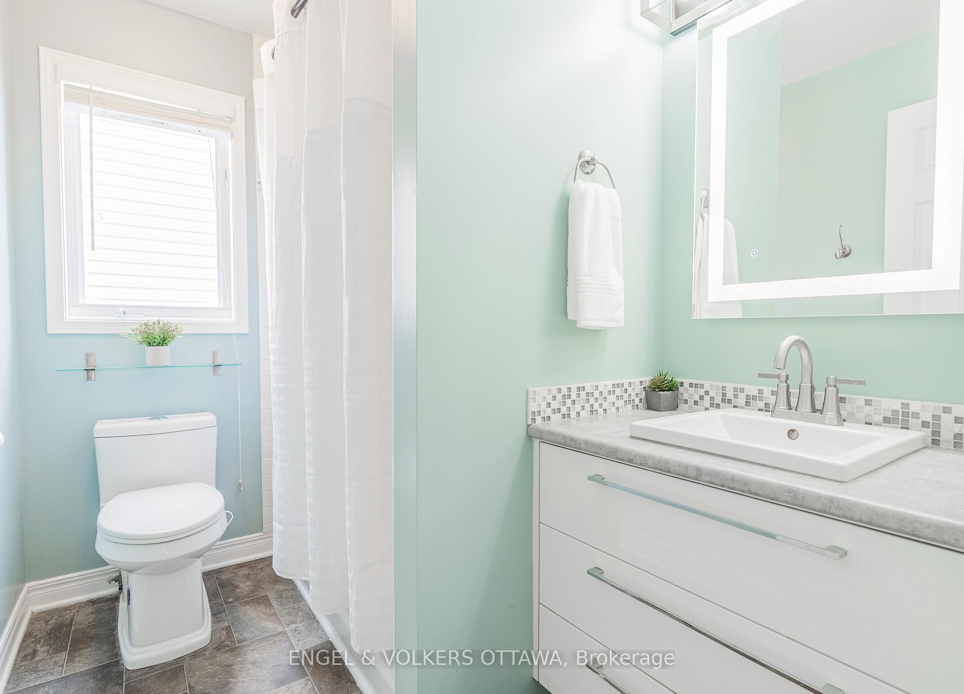 Photo 17 of 18 Avonhurst Avenue, Ottawa, Barrhaven - Longfields — HOMEH