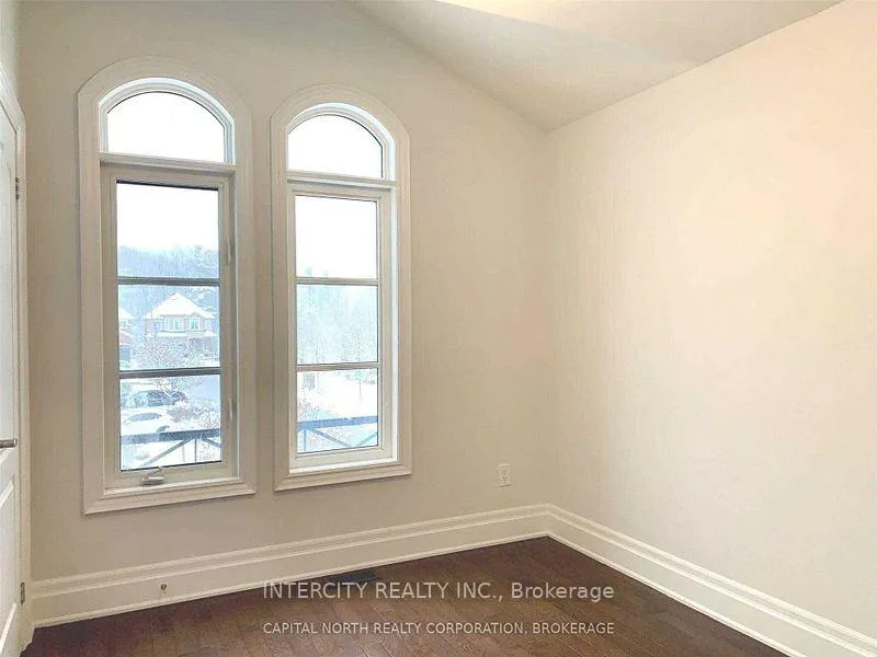 Photo 8 of 156 Golden Forest Road, Vaughan, Patterson — HOMEH
