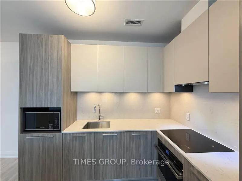 Photo 3 of Unit 1405, 65 Broadway Avenue, Toronto, Mount Pleasant West — HOMEH