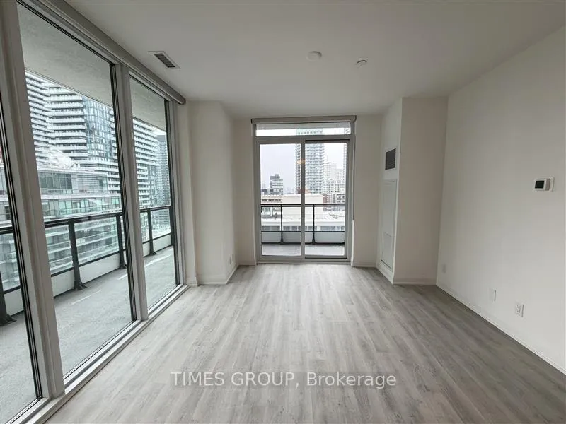 Photo 6 of Unit 1405, 65 Broadway Avenue, Toronto, Mount Pleasant West — HOMEH