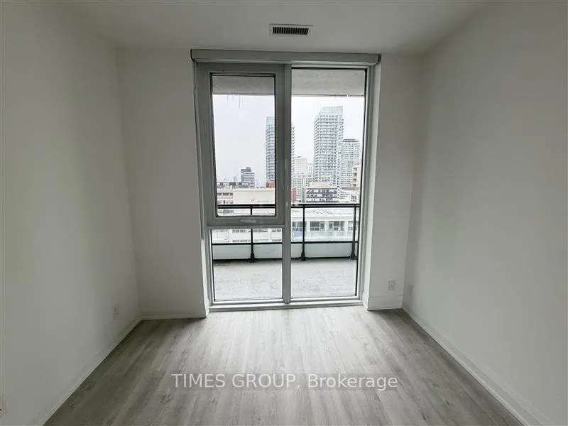 Photo 8 of Unit 1405, 65 Broadway Avenue, Toronto, Mount Pleasant West — HOMEH