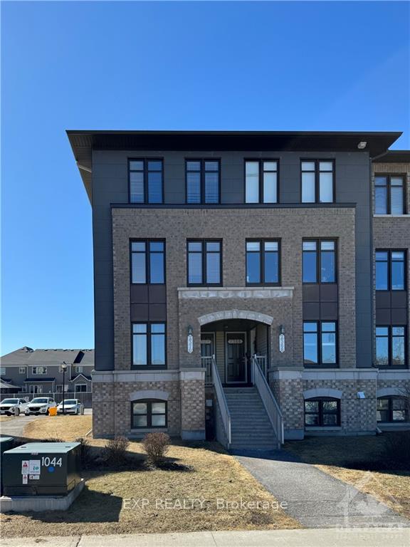 Front of 2372 Esprit Drive