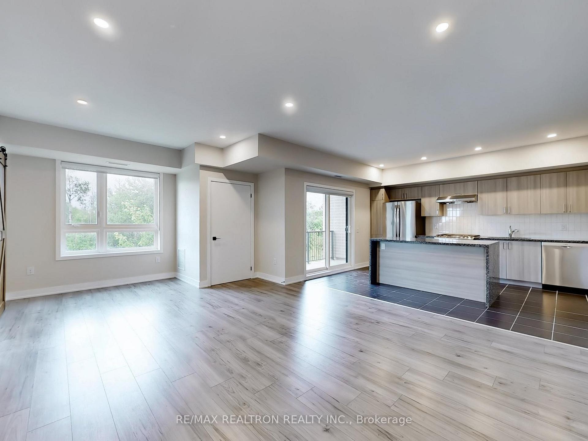 Photo 5 of Unit 202, 5 Chef Lane, Barrie, Rural Barrie Southeast — HOMEH