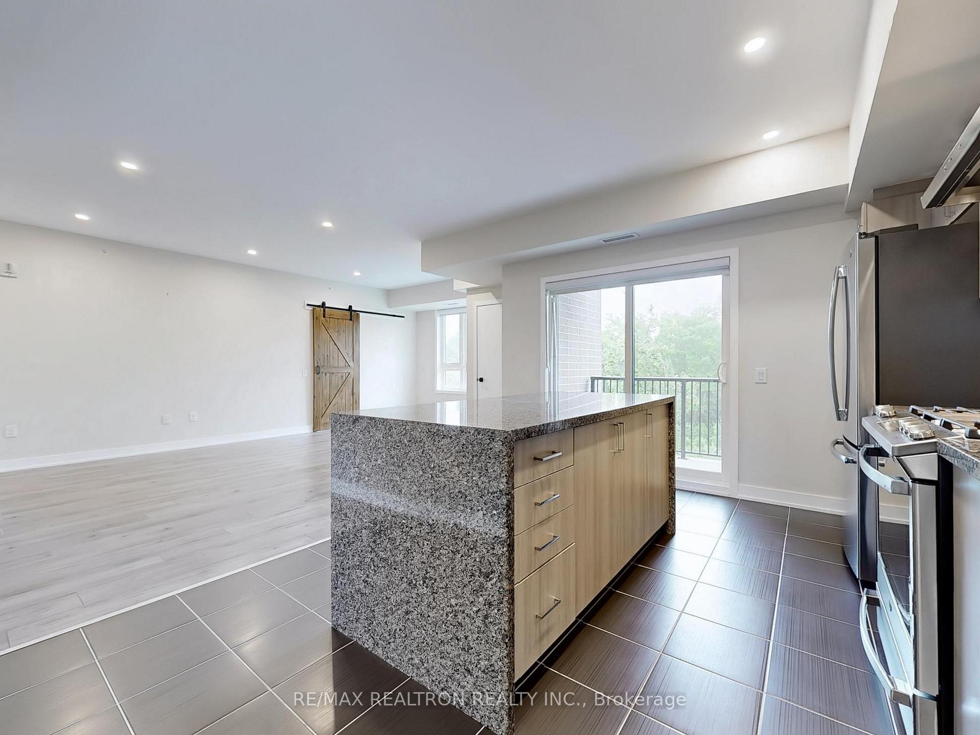 Photo 7 of Unit 202, 5 Chef Lane, Barrie, Rural Barrie Southeast — HOMEH
