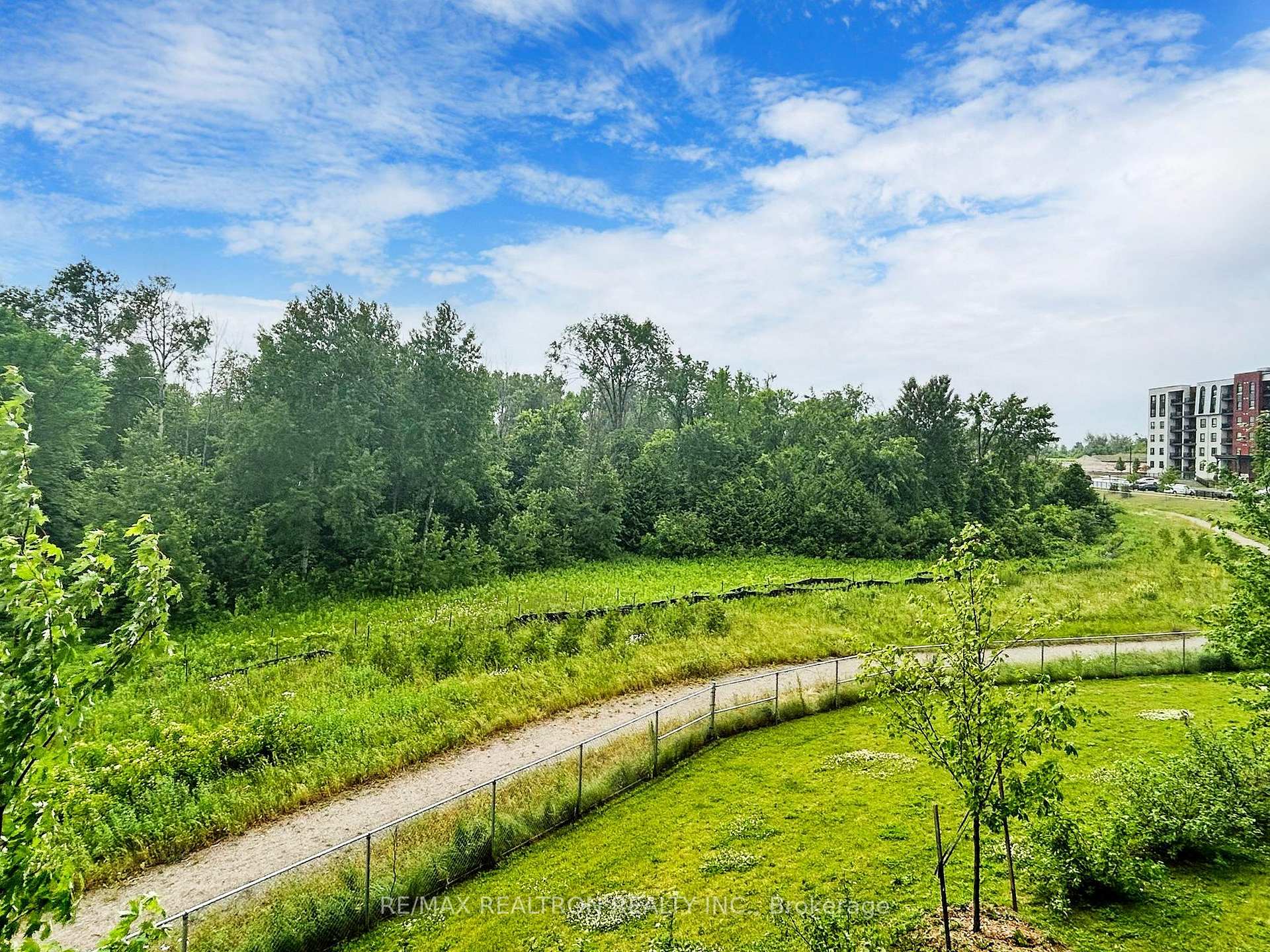Photo 25 of Unit 202, 5 Chef Lane, Barrie, Rural Barrie Southeast — HOMEH